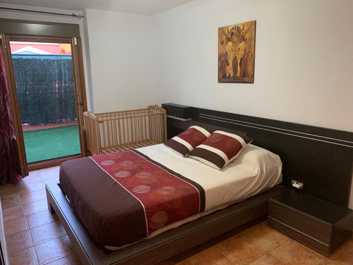Apartamento con jardín privado y acceso a piscina Huelva Exterior foto